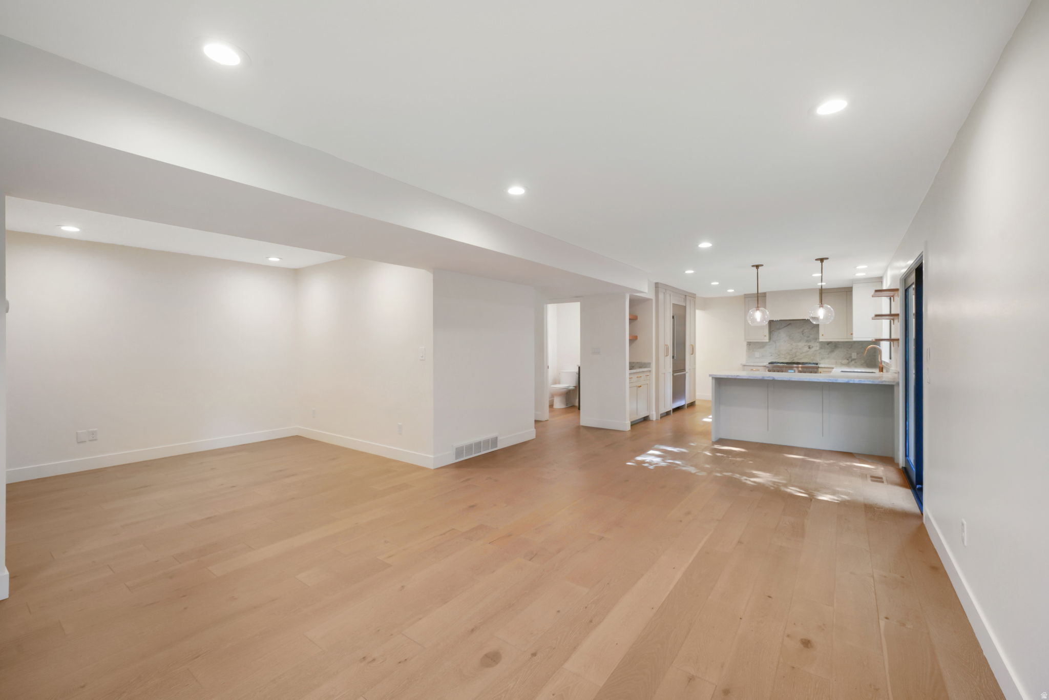 HEATHER CIRCLE - Residential