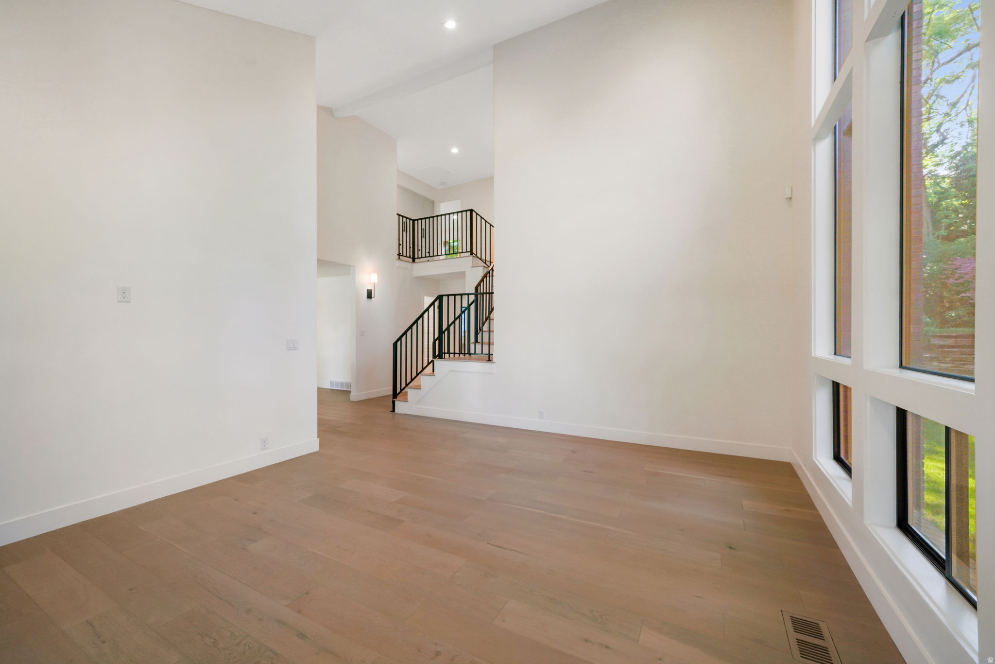 HEATHER CIRCLE - Residential
