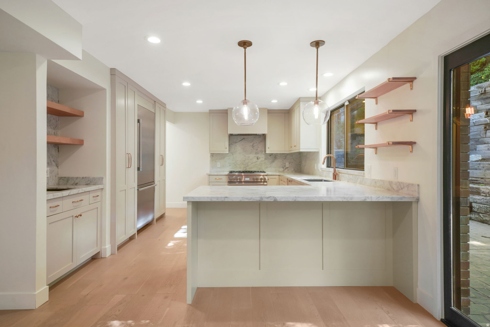 HEATHER CIRCLE - Residential