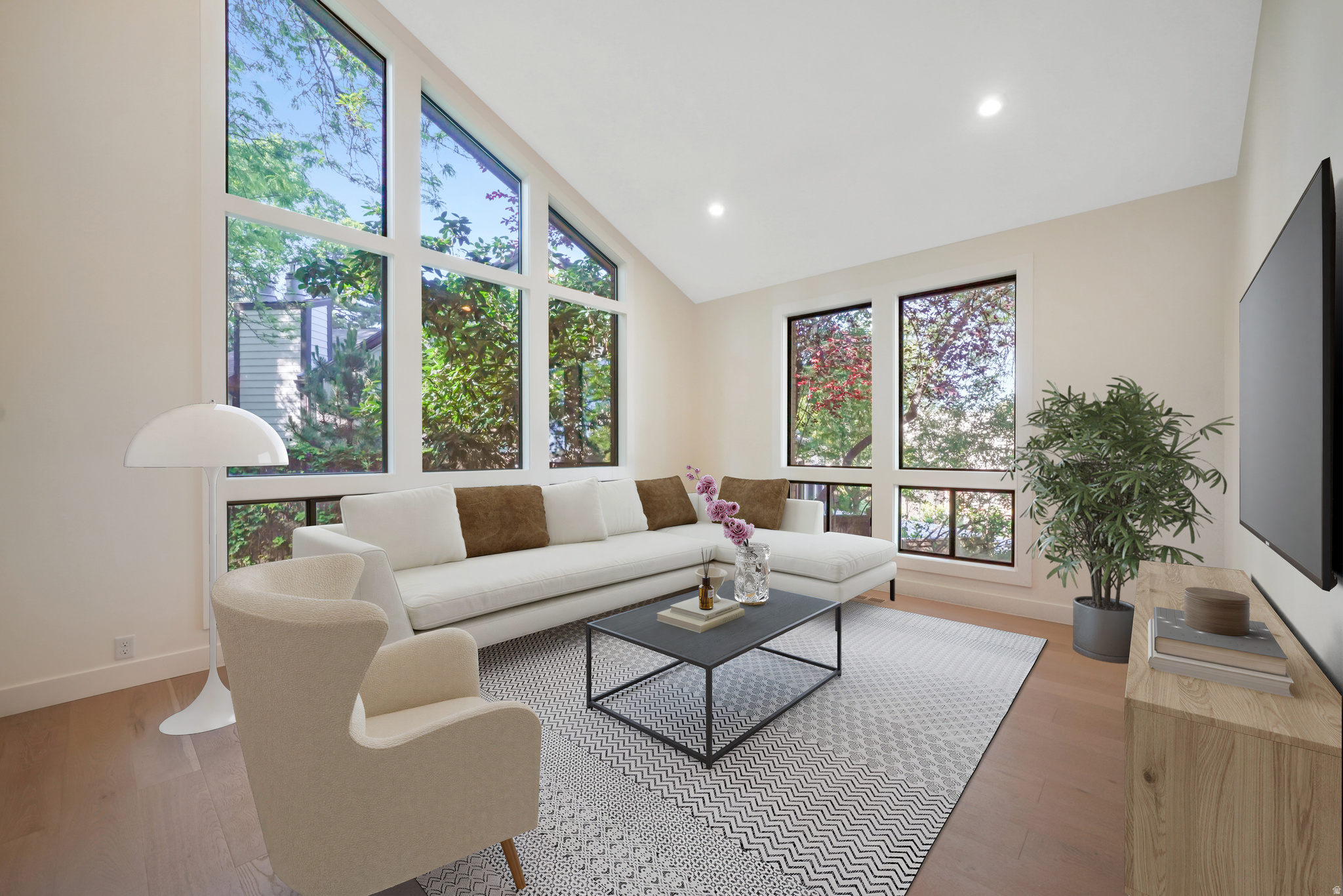 HEATHER CIRCLE - Residential