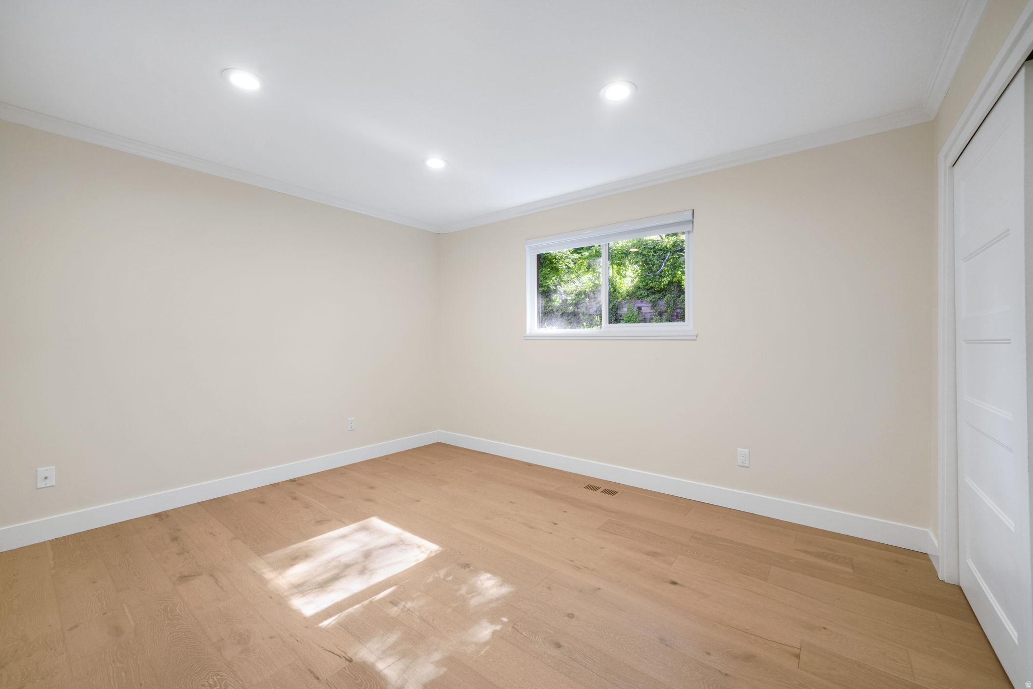 HEATHER CIRCLE - Residential