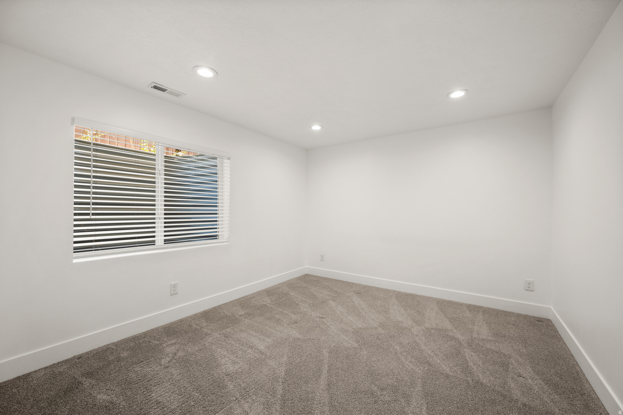 EAGLE CREST NO 1 AT - Residential