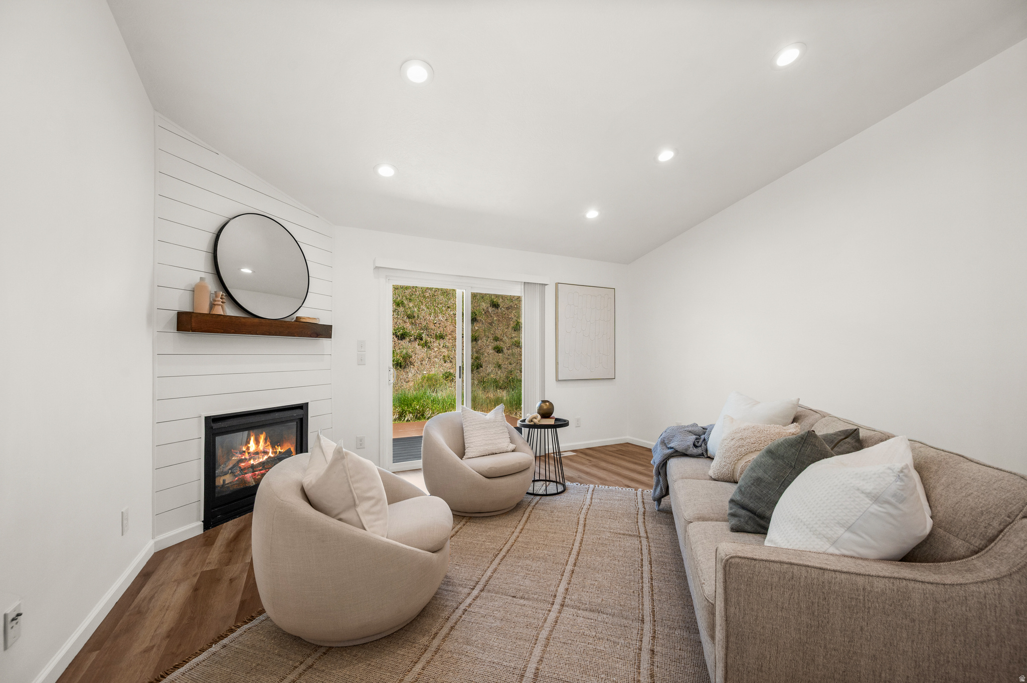EAGLE CREST NO 1 AT - Residential