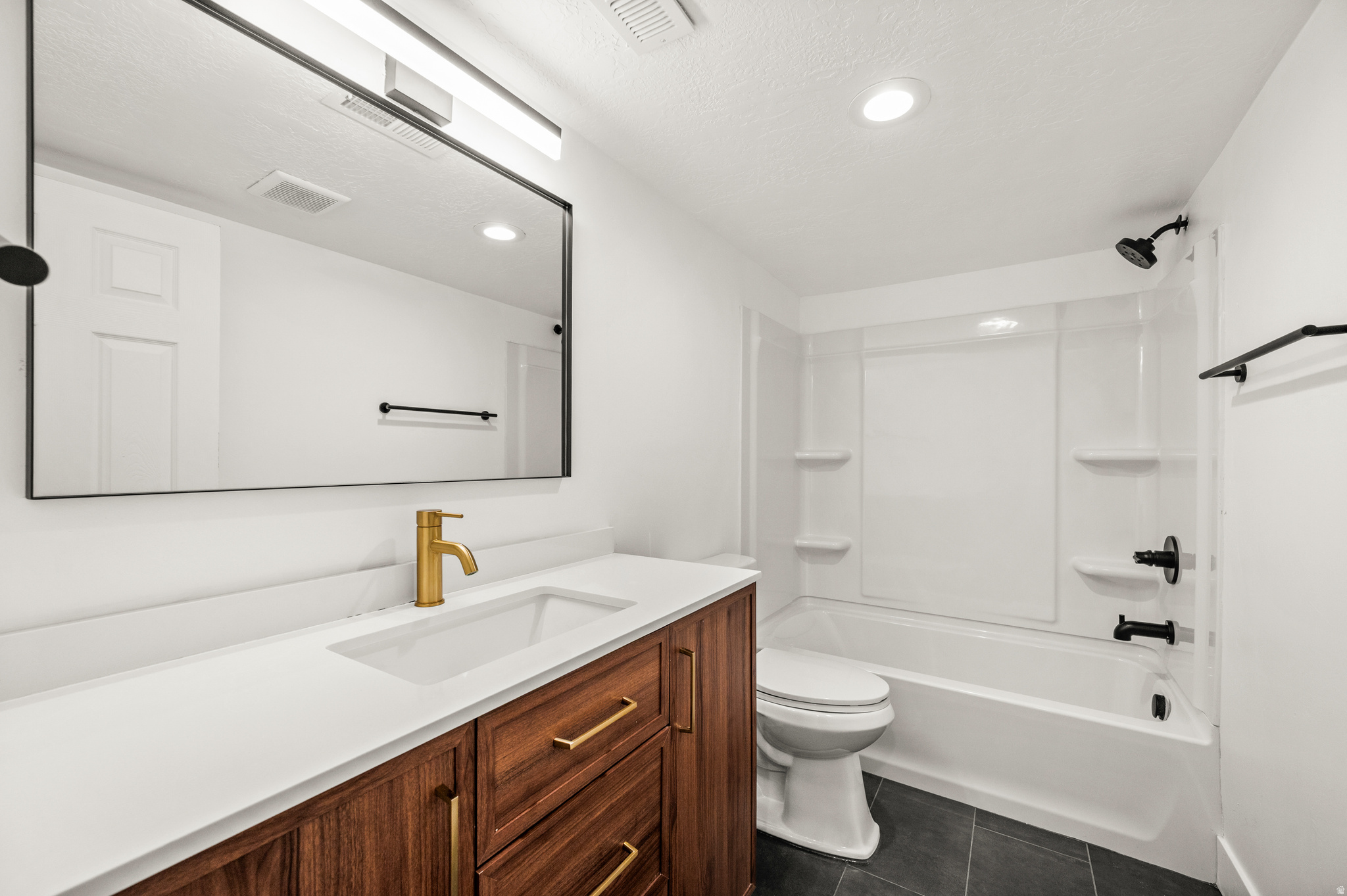 EAGLE CREST NO 1 AT - Residential