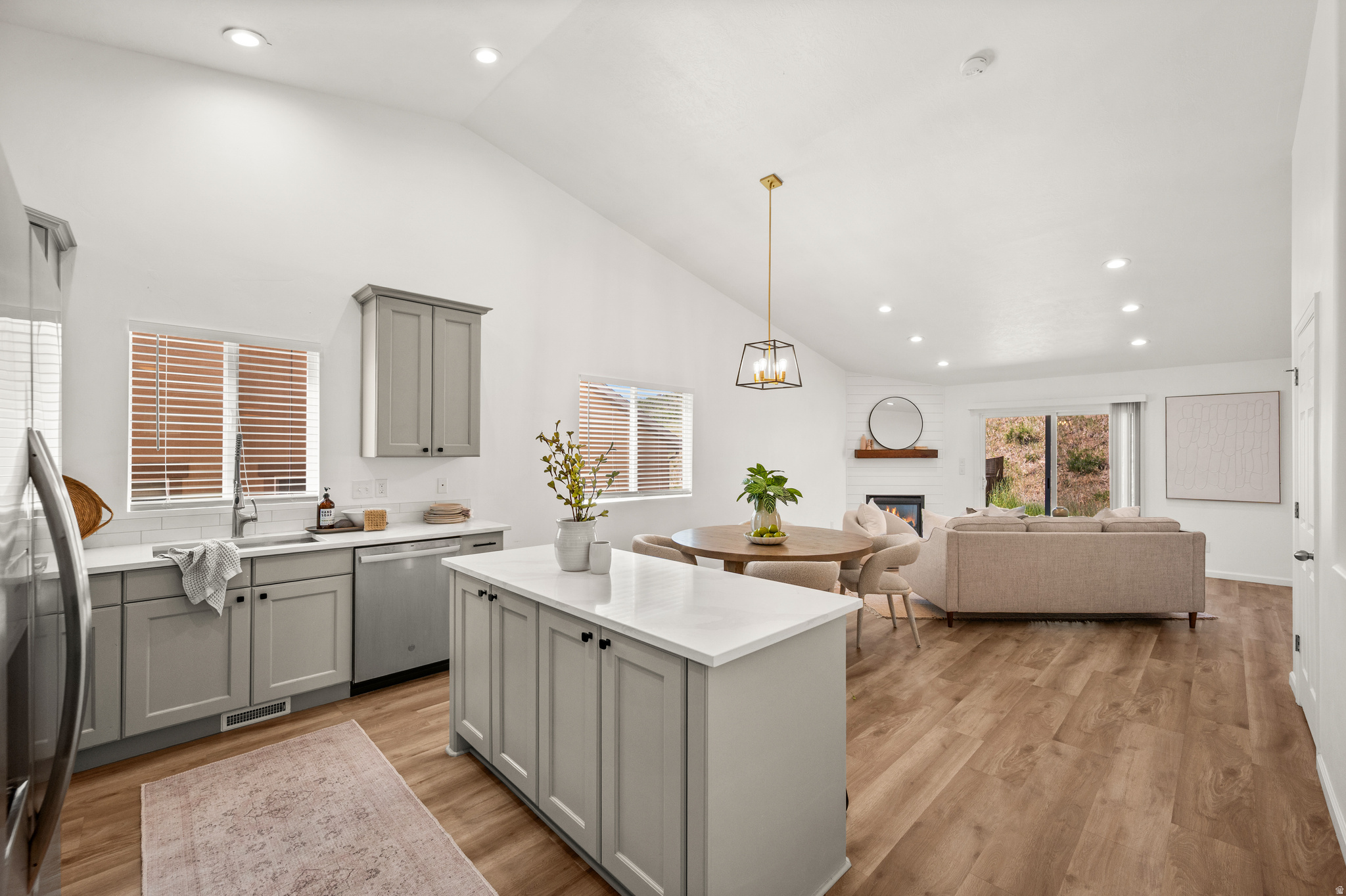EAGLE CREST NO 1 AT - Residential