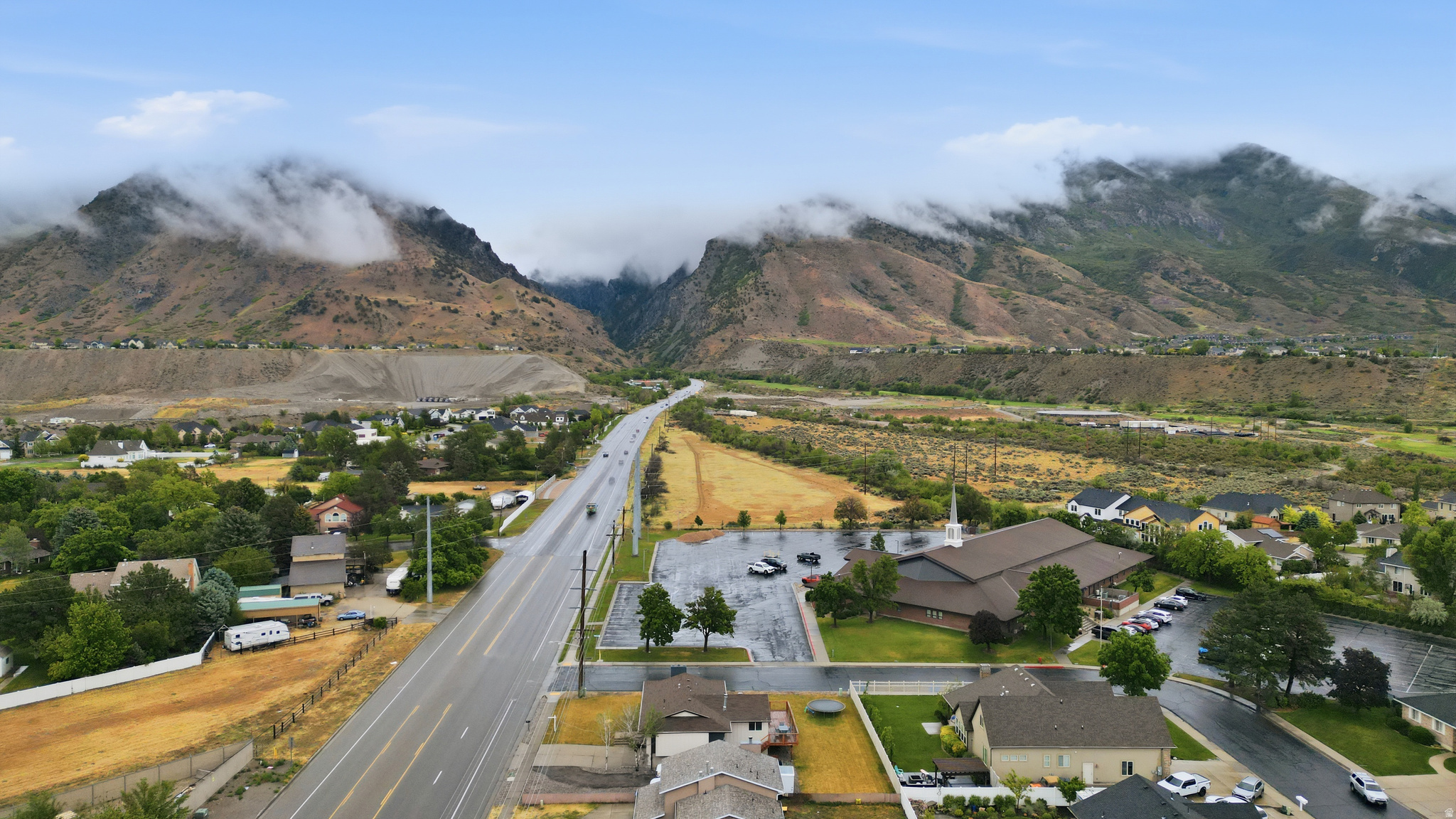 ALPINE COUNTRY - Residential