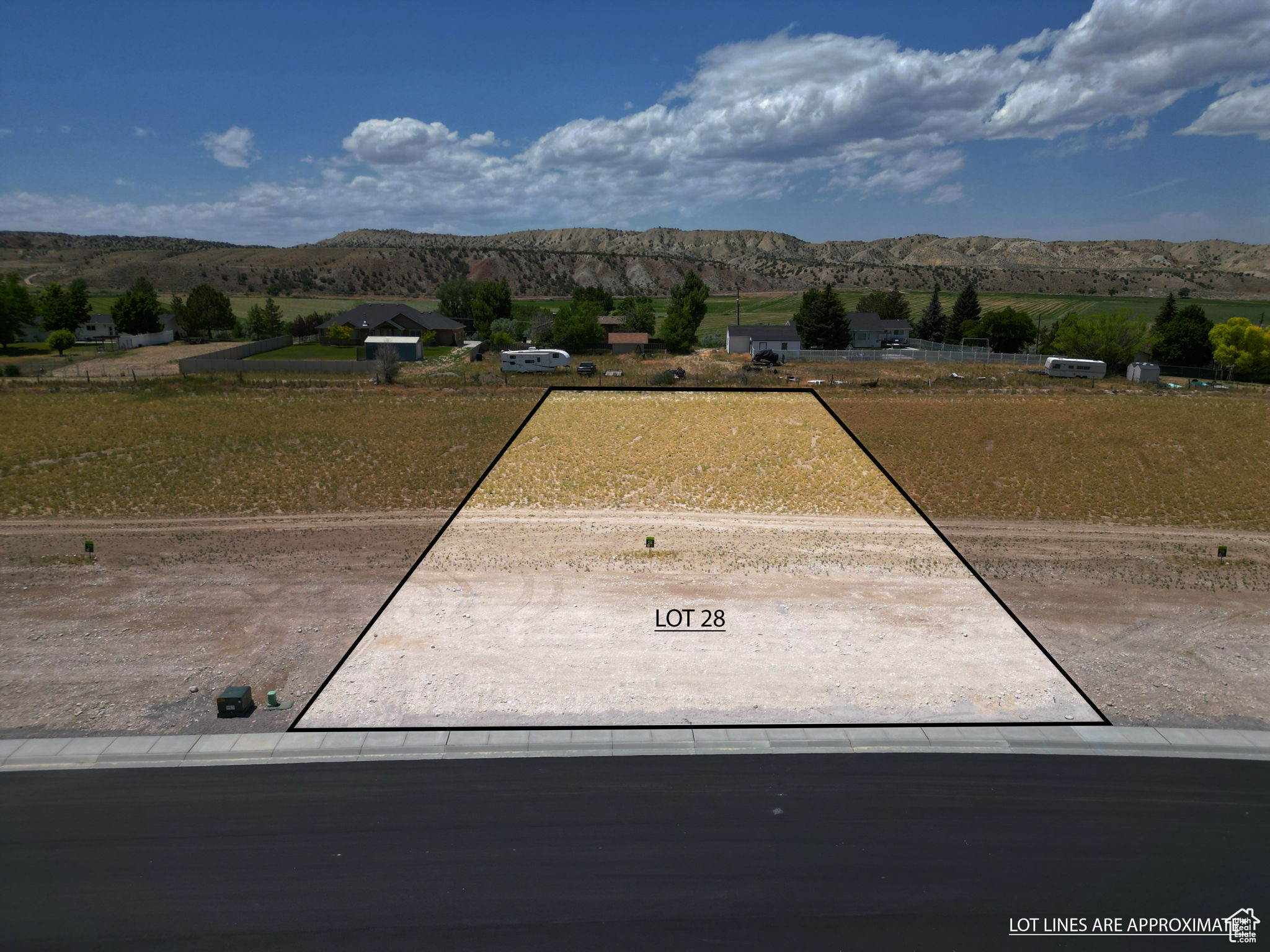 LOT #28 MAYFIELD ESTATES PHASE 1V LLC. - Land