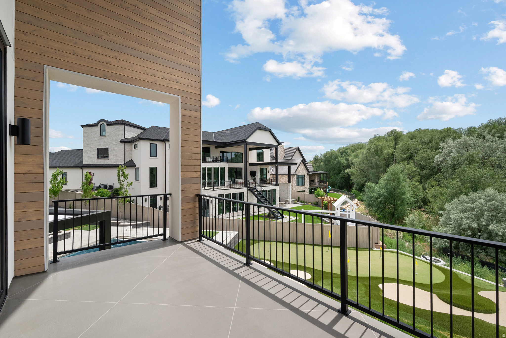 GREENWOOD CREEK - Residential