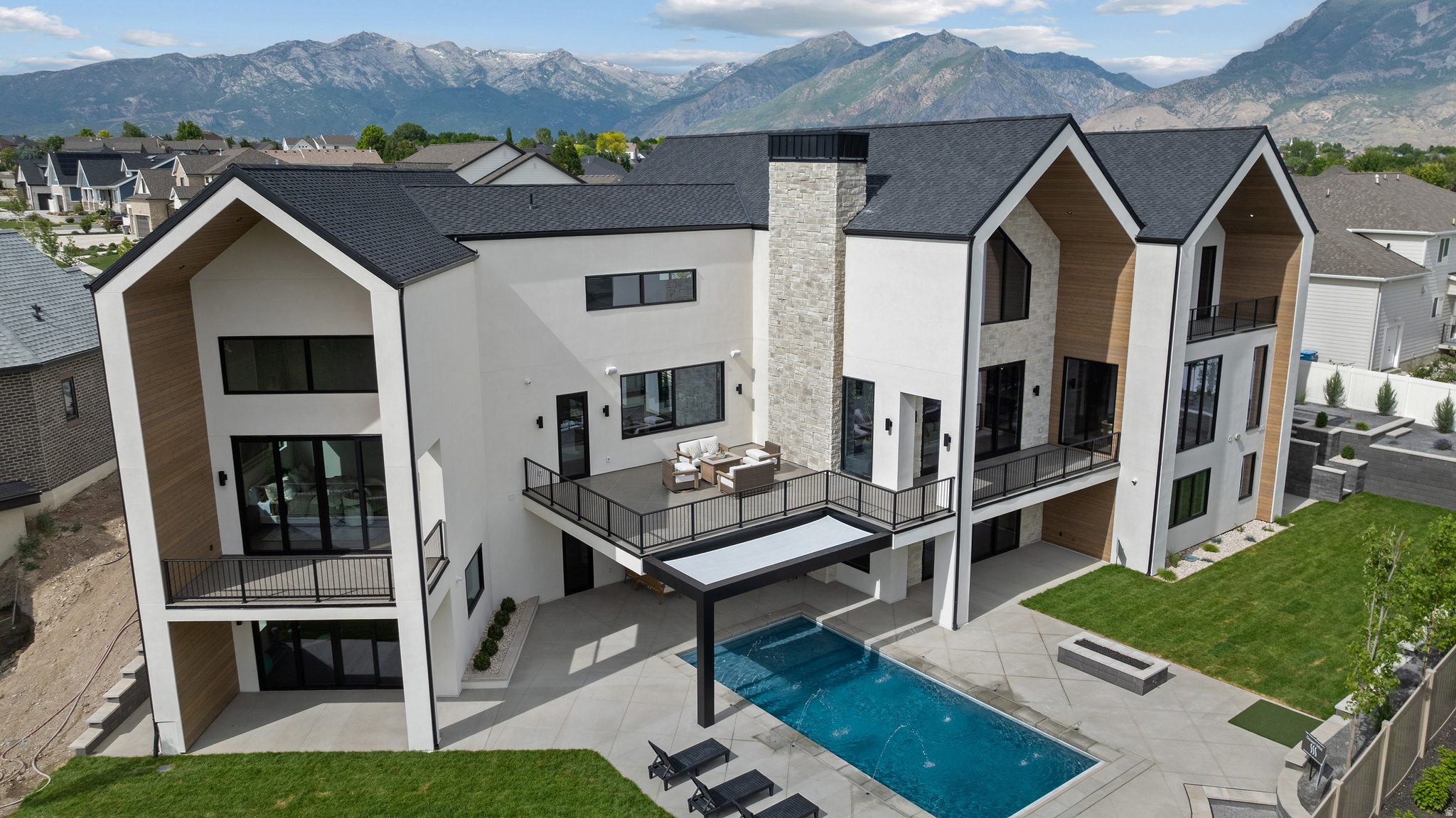 GREENWOOD CREEK - Residential
