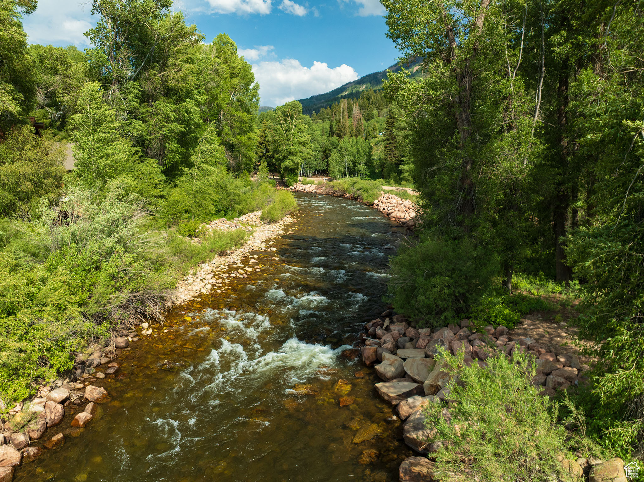 BEAVER SPRINGS - Land