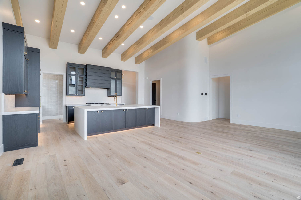 AMANTI LAGO - Residential