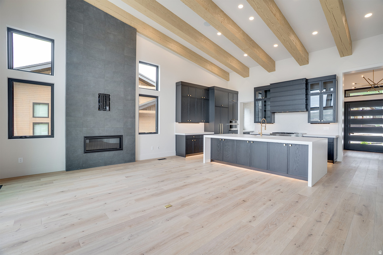 AMANTI LAGO - Residential