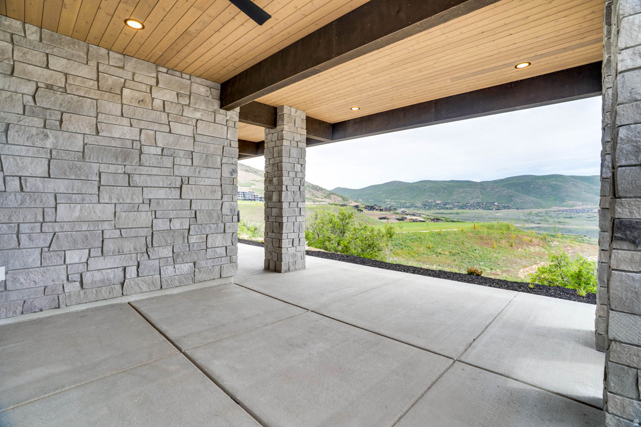 AMANTI LAGO - Residential