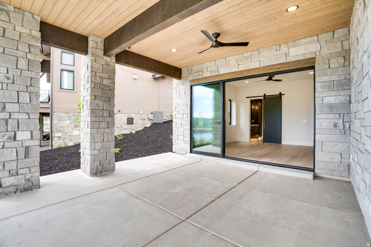 AMANTI LAGO - Residential