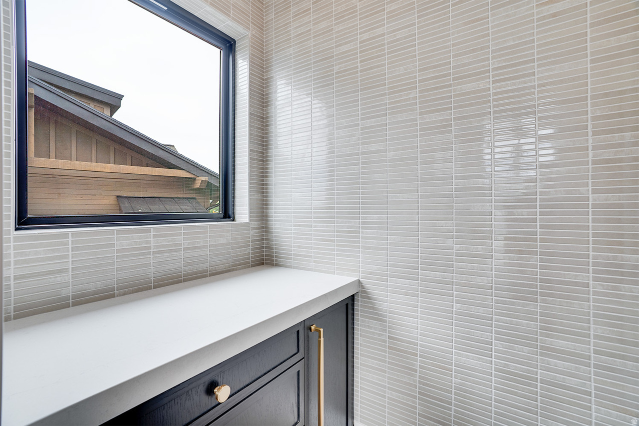 AMANTI LAGO - Residential