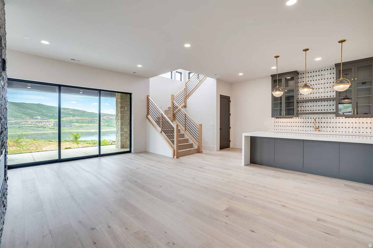 AMANTI LAGO - Residential
