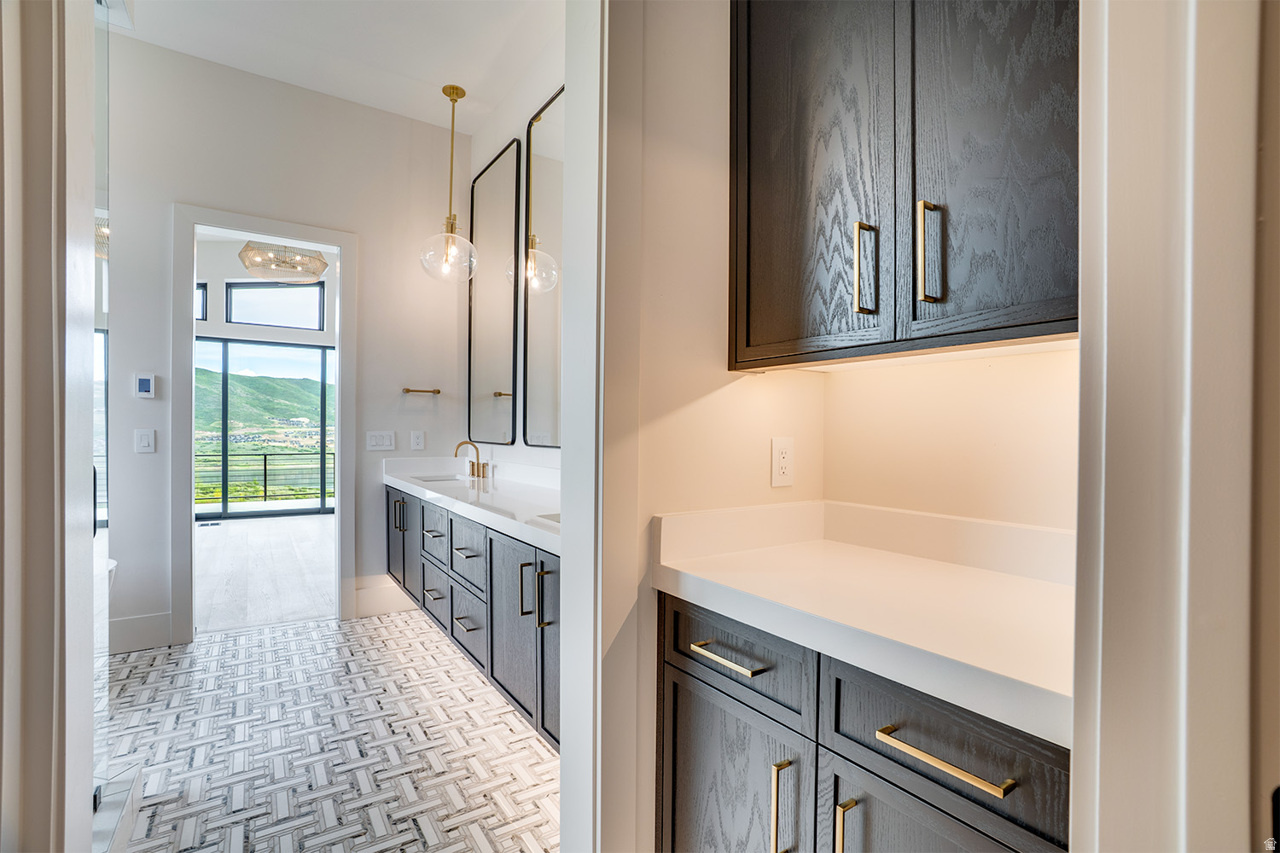 AMANTI LAGO - Residential