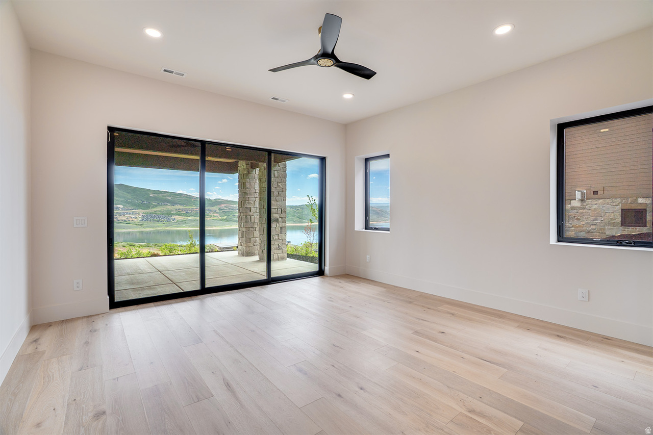AMANTI LAGO - Residential
