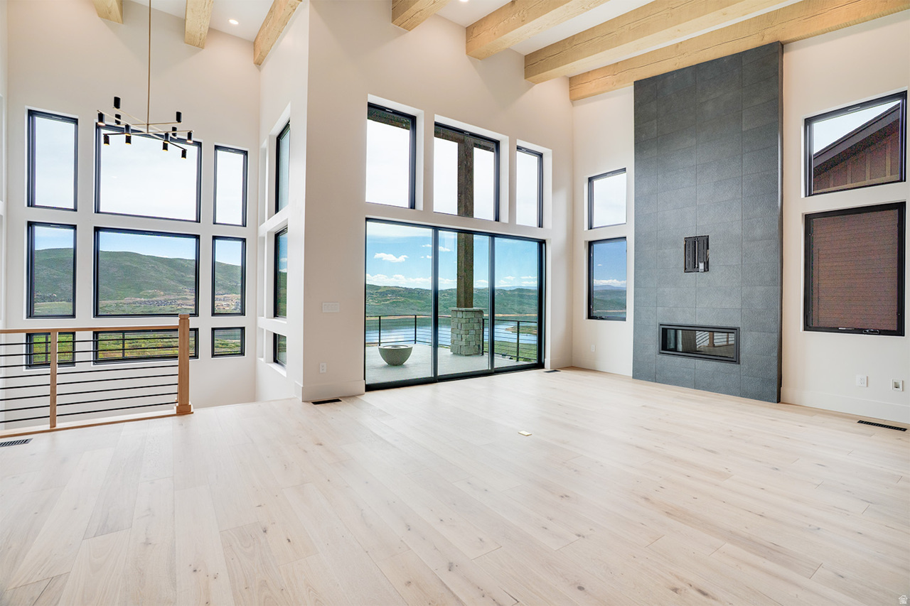 AMANTI LAGO - Residential