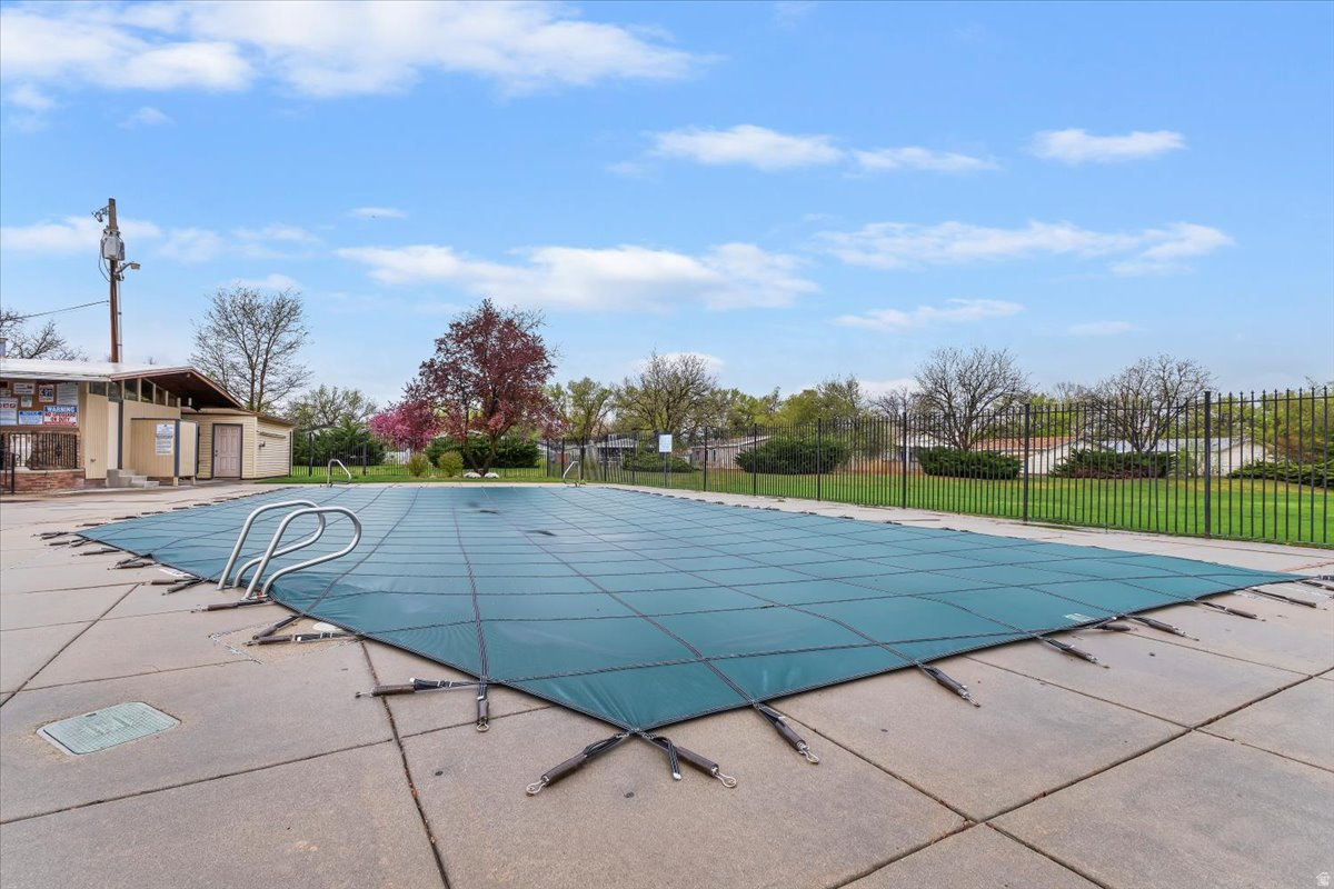 COTTONWOOD COVES - Residential