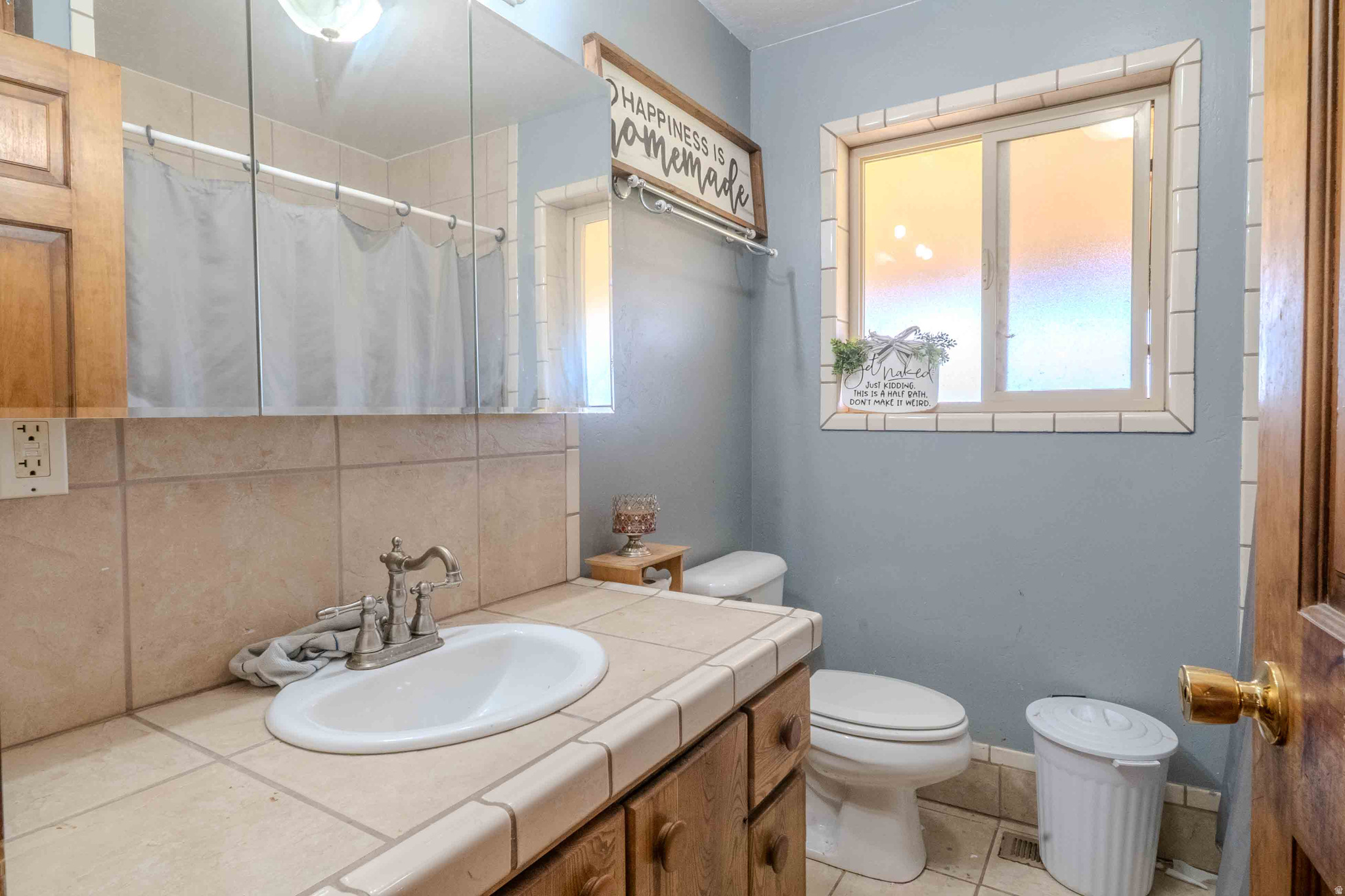 A SUNRISE ESTATES - Residential