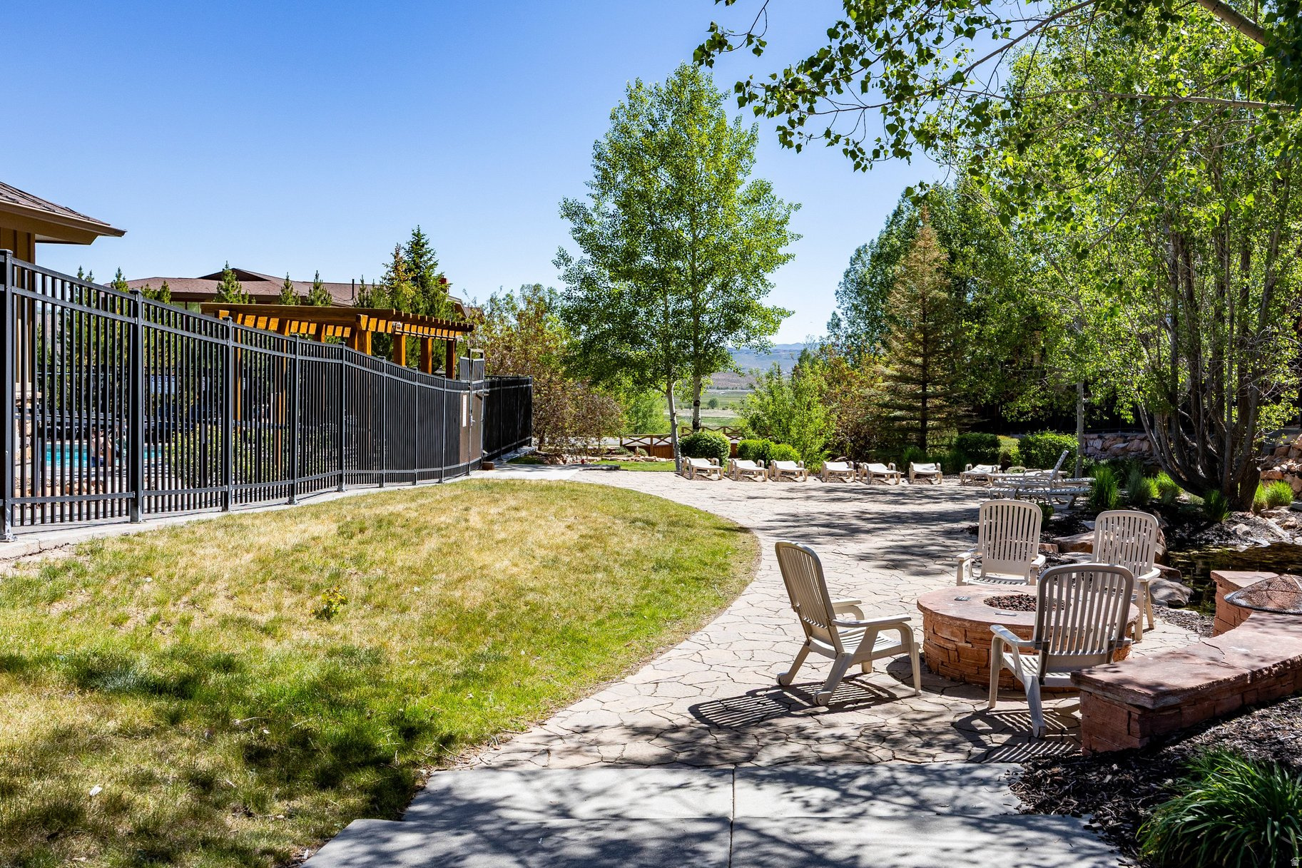 BEAR HOLLOW VILLAGE - Residential