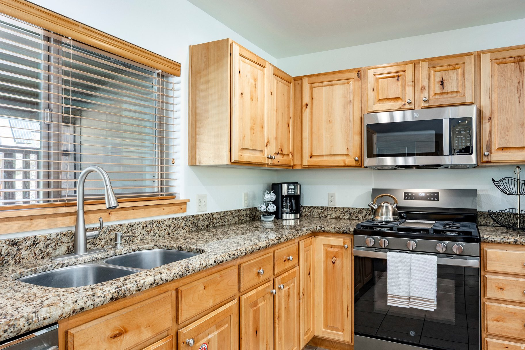 BEAR HOLLOW VILLAGE - Residential