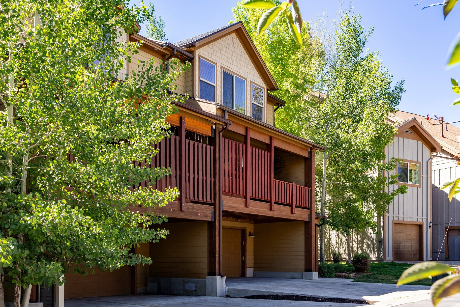 BEAR HOLLOW VILLAGE - Residential