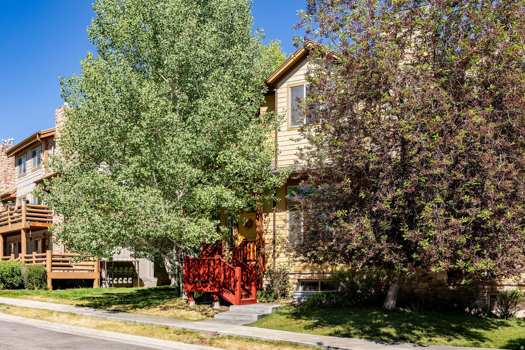BEAR HOLLOW VILLAGE - Residential