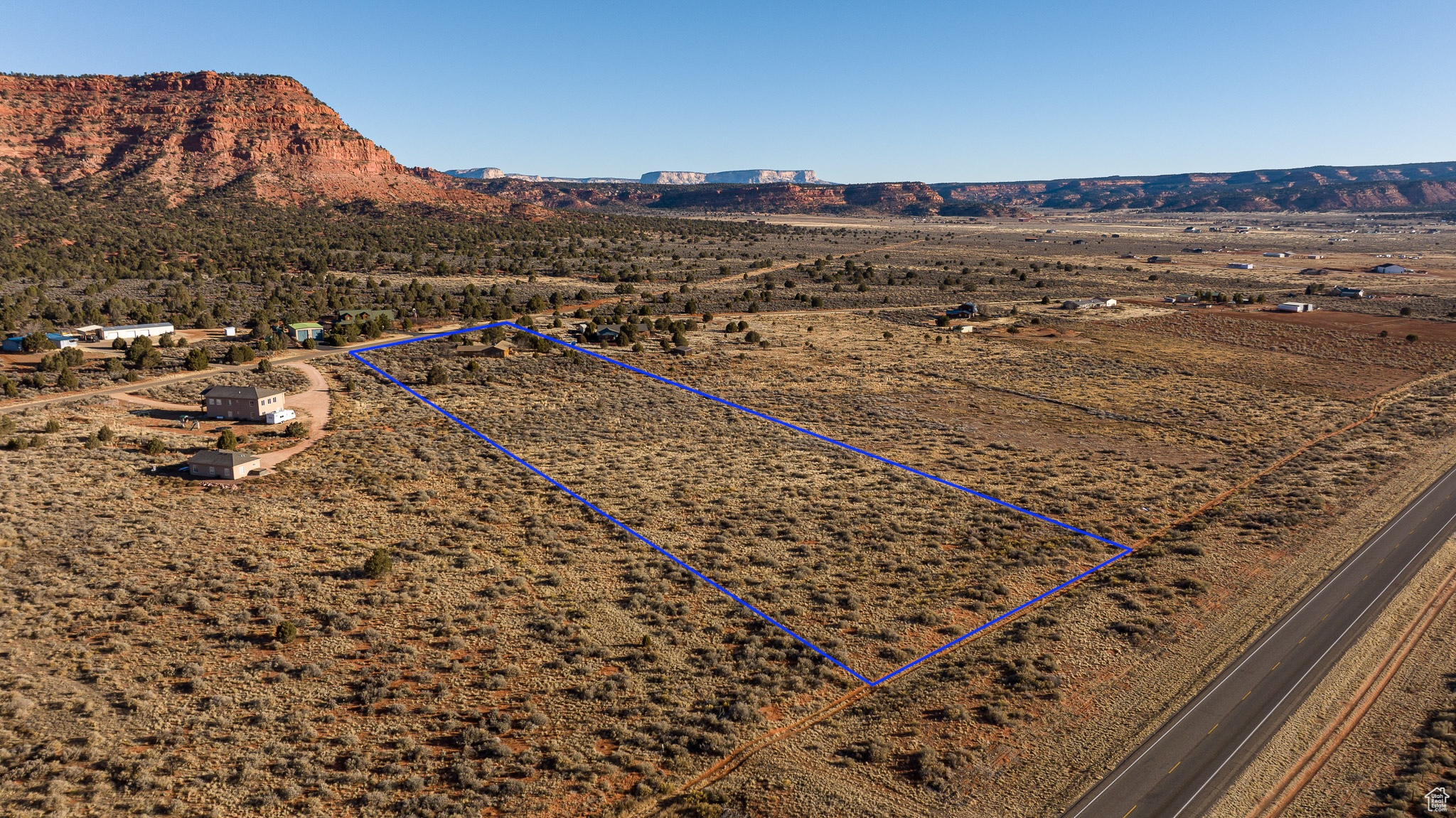 CANYON COUNTRY - Residential