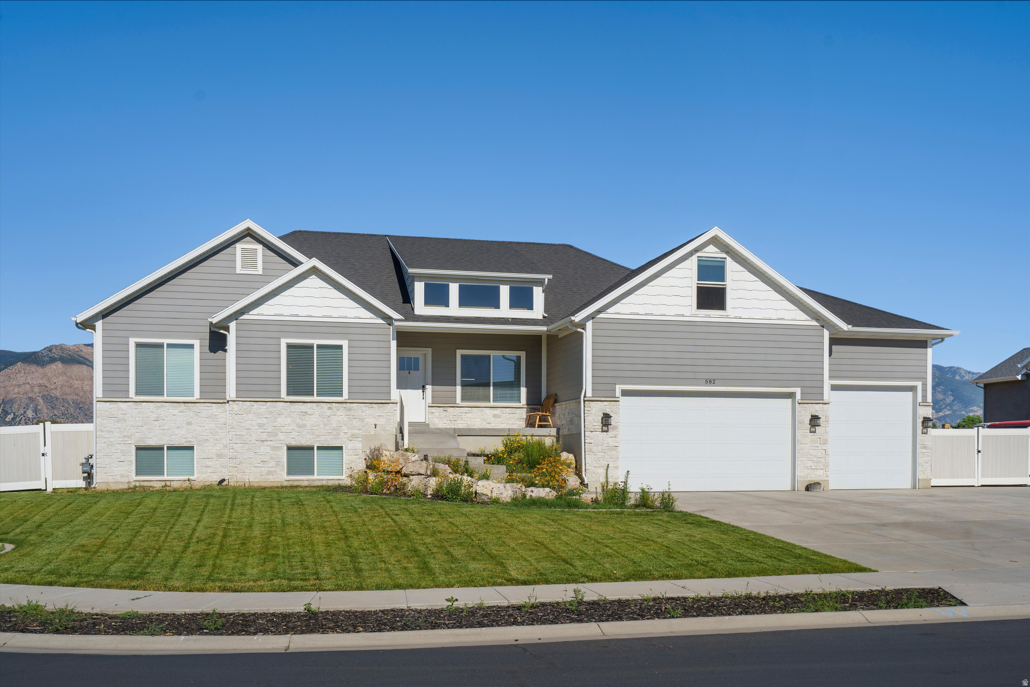 MORRIS MEADOWS - Residential