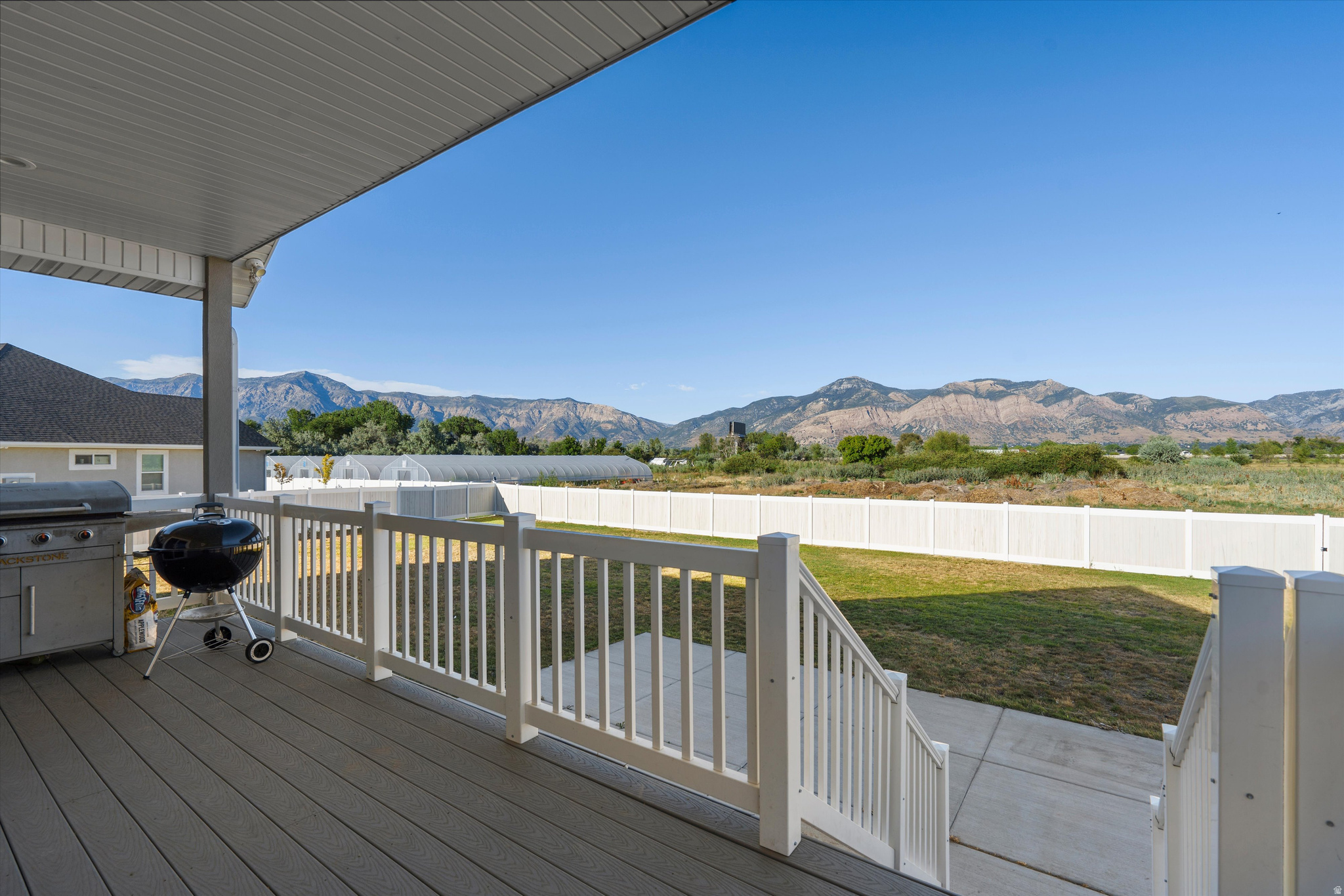 MORRIS MEADOWS - Residential