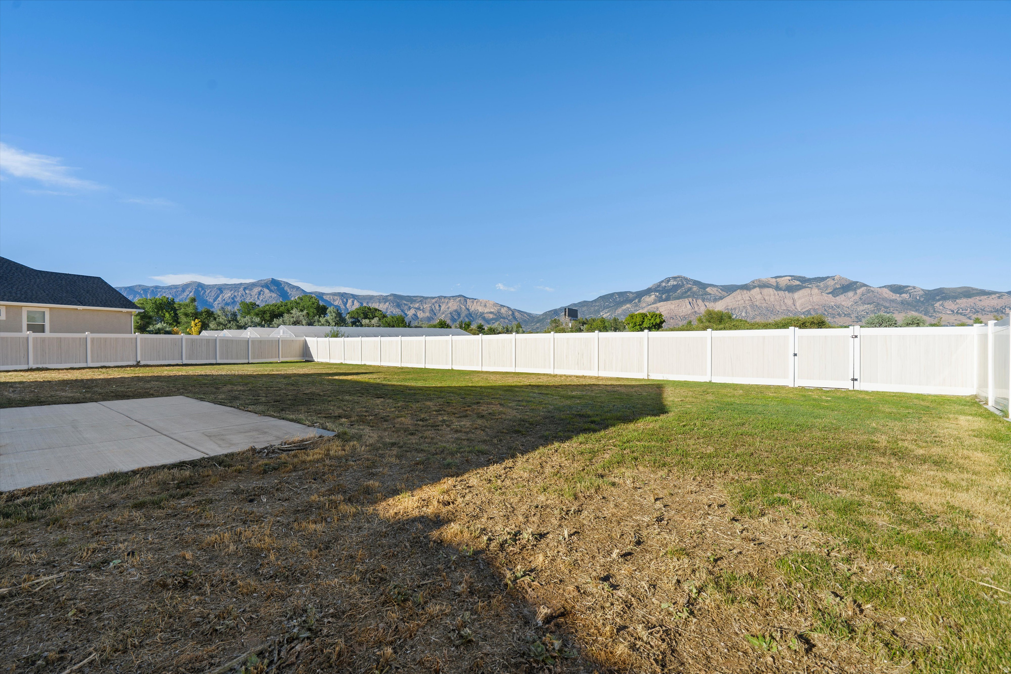 MORRIS MEADOWS - Residential