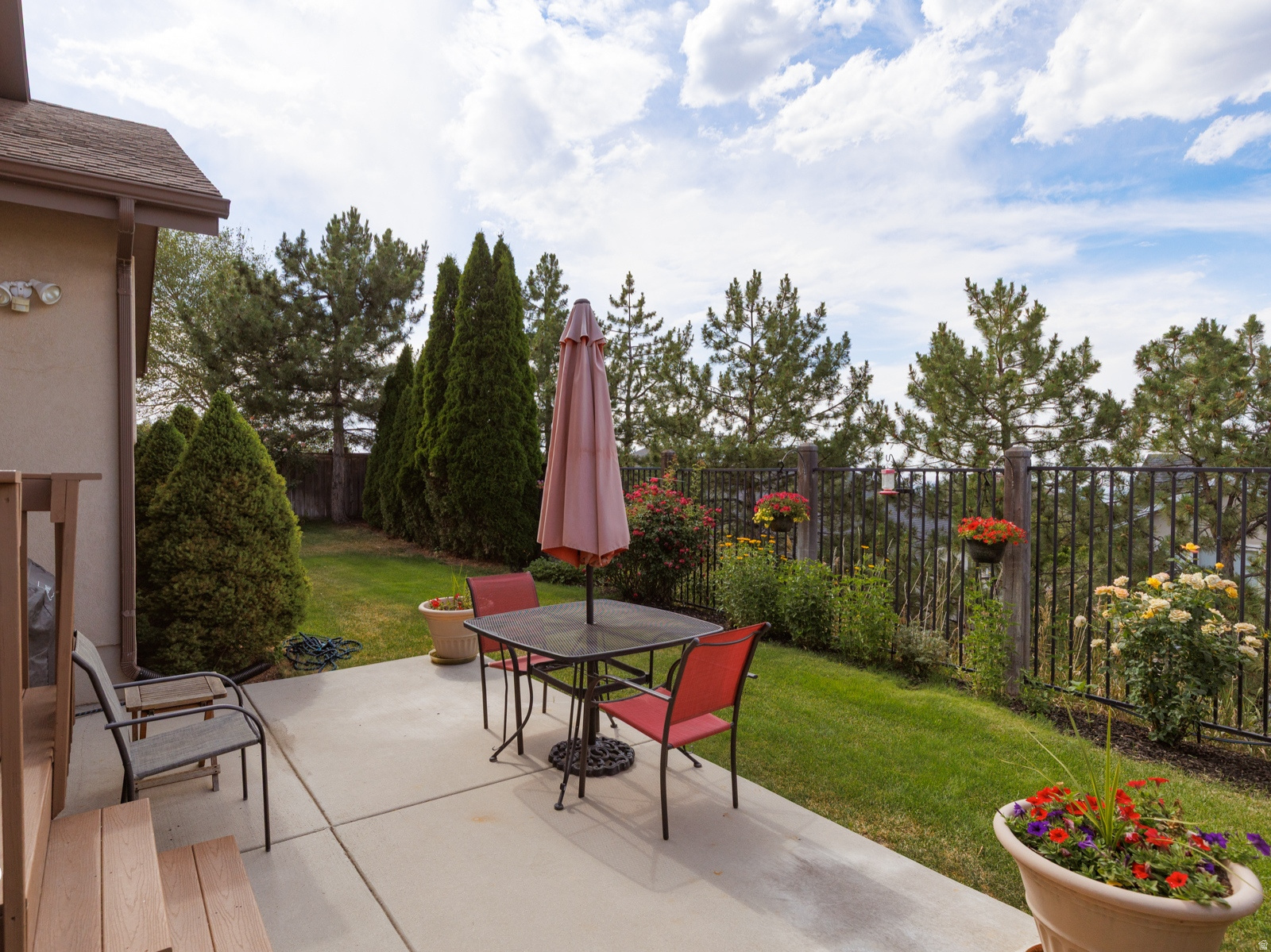 SUNCREST - Residential