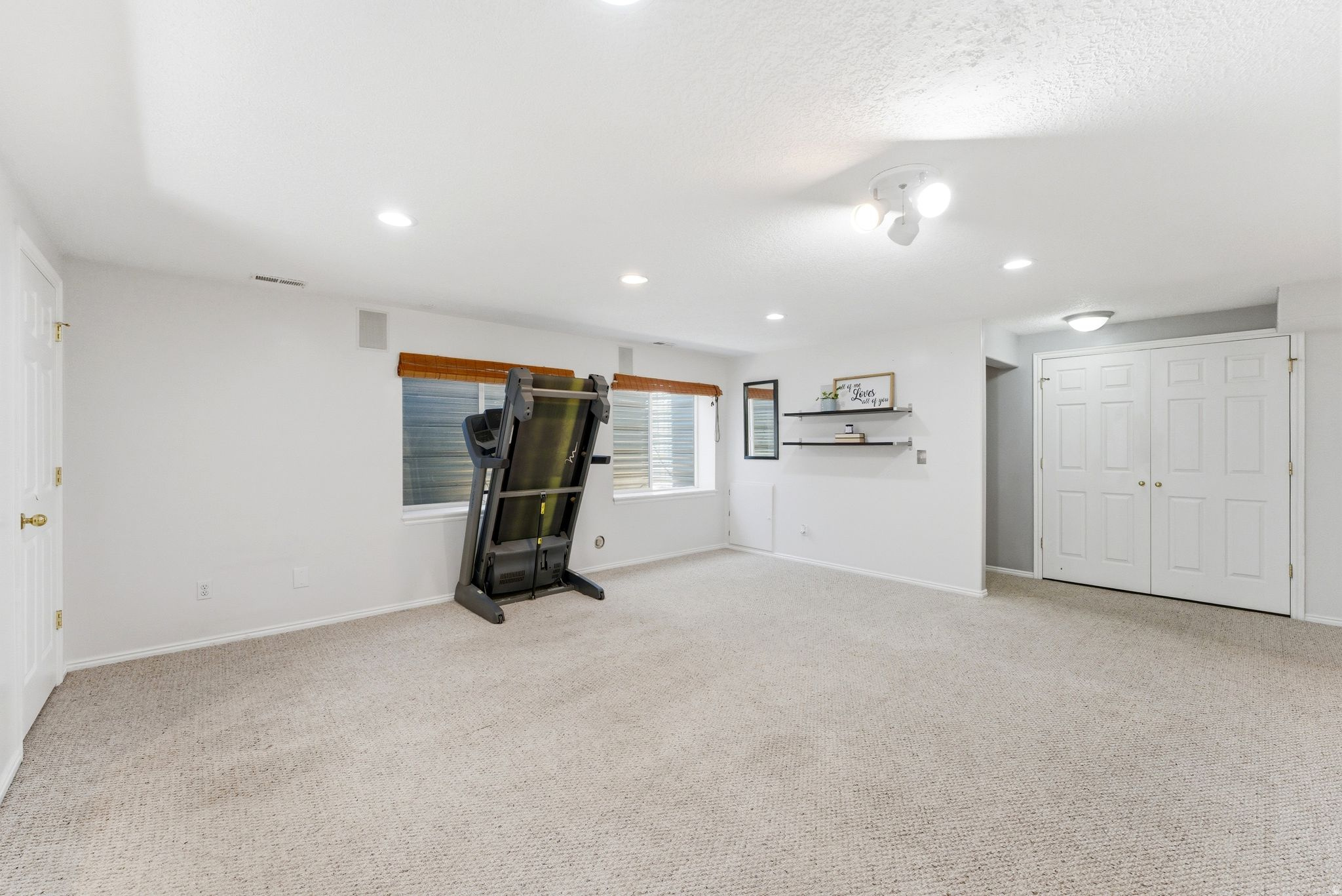 ASCOT DOWNS - Residential