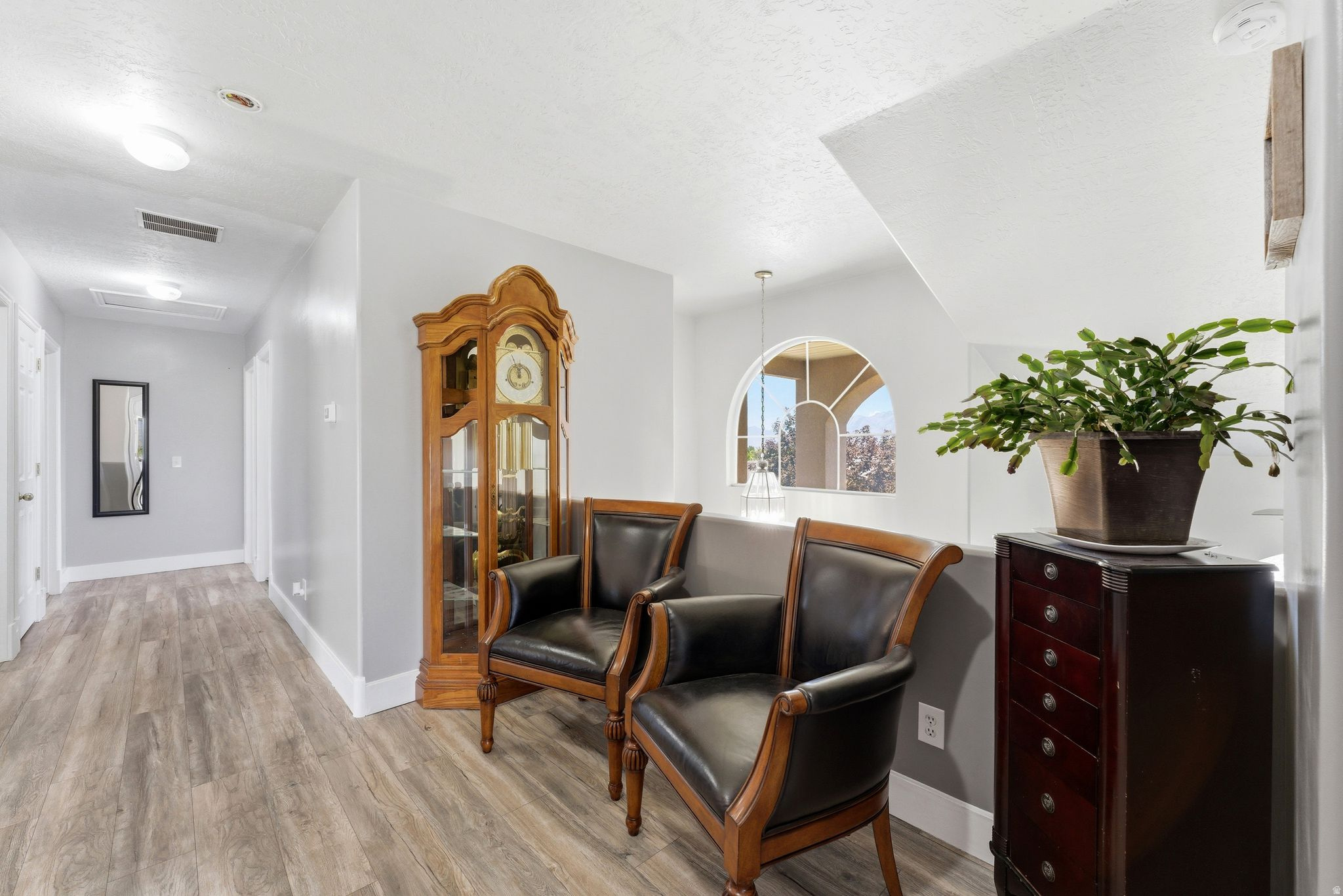 ASCOT DOWNS - Residential