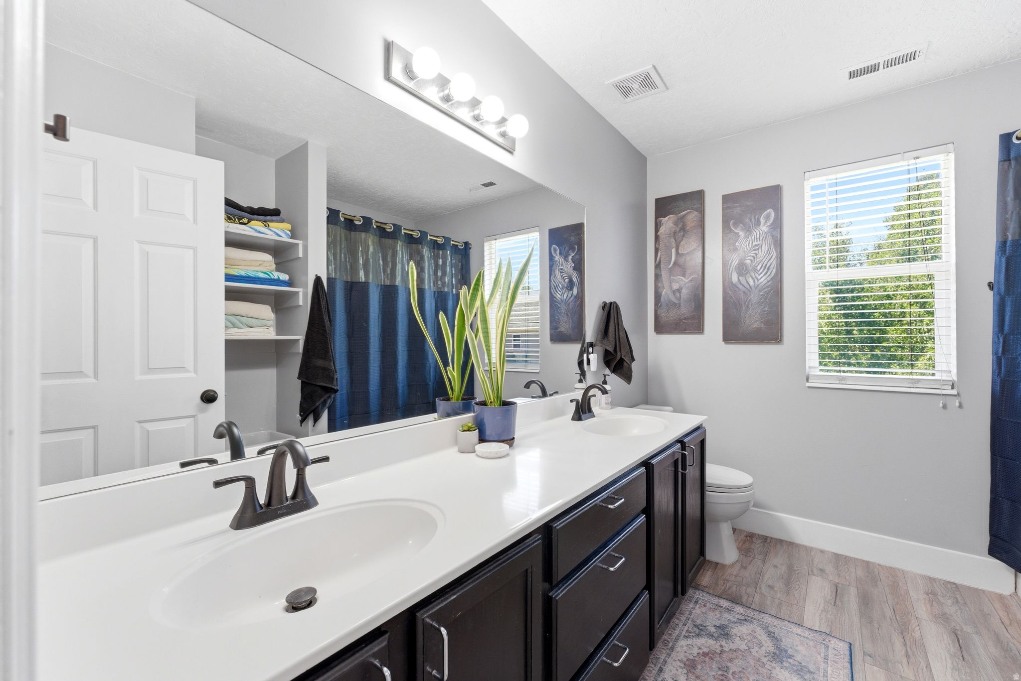 ASCOT DOWNS - Residential