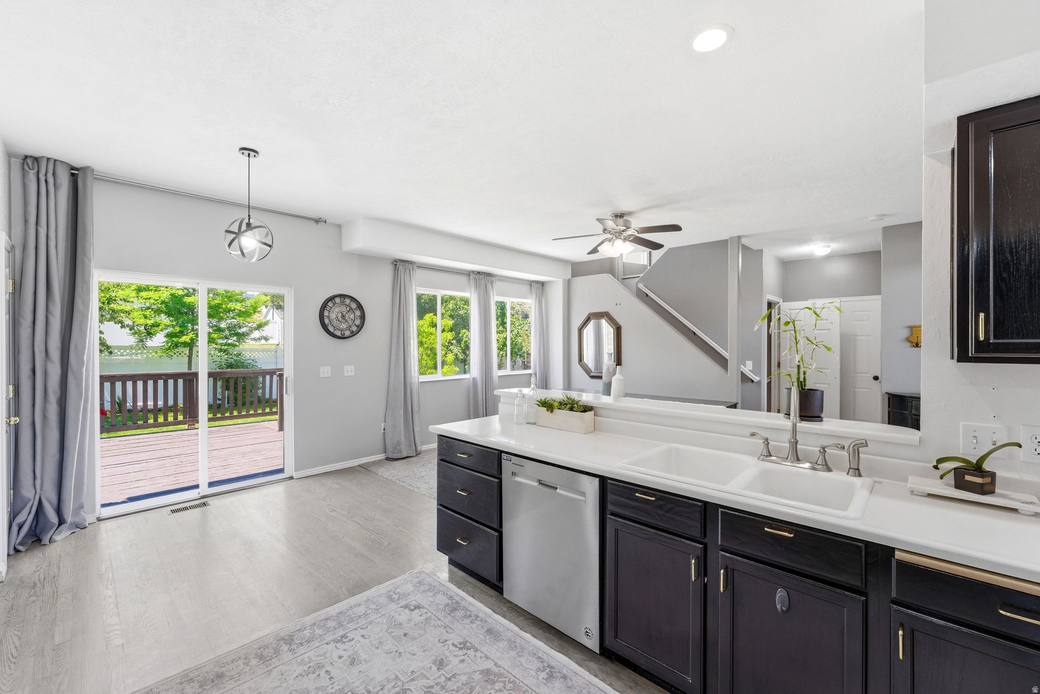 ASCOT DOWNS - Residential