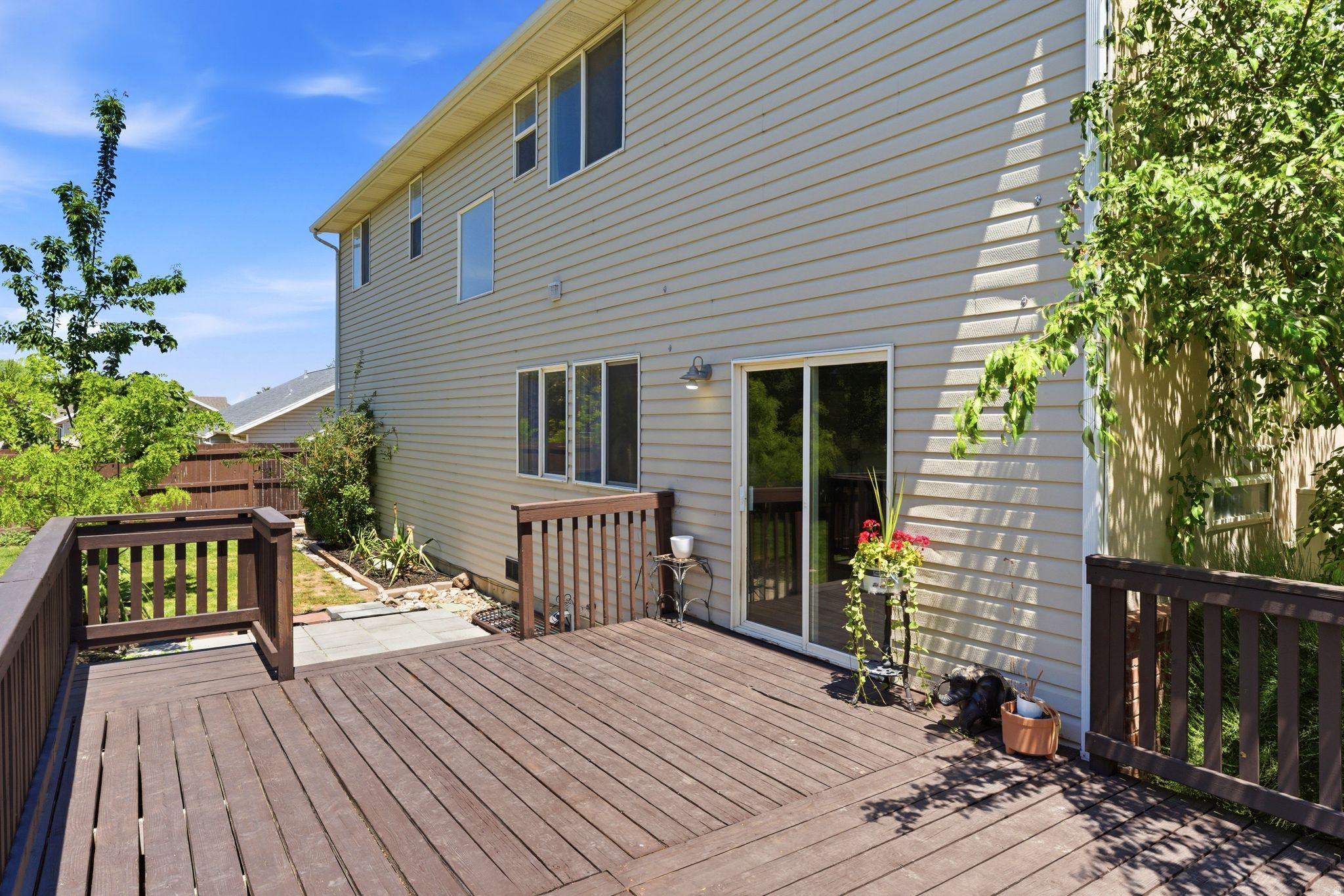 ASCOT DOWNS - Residential