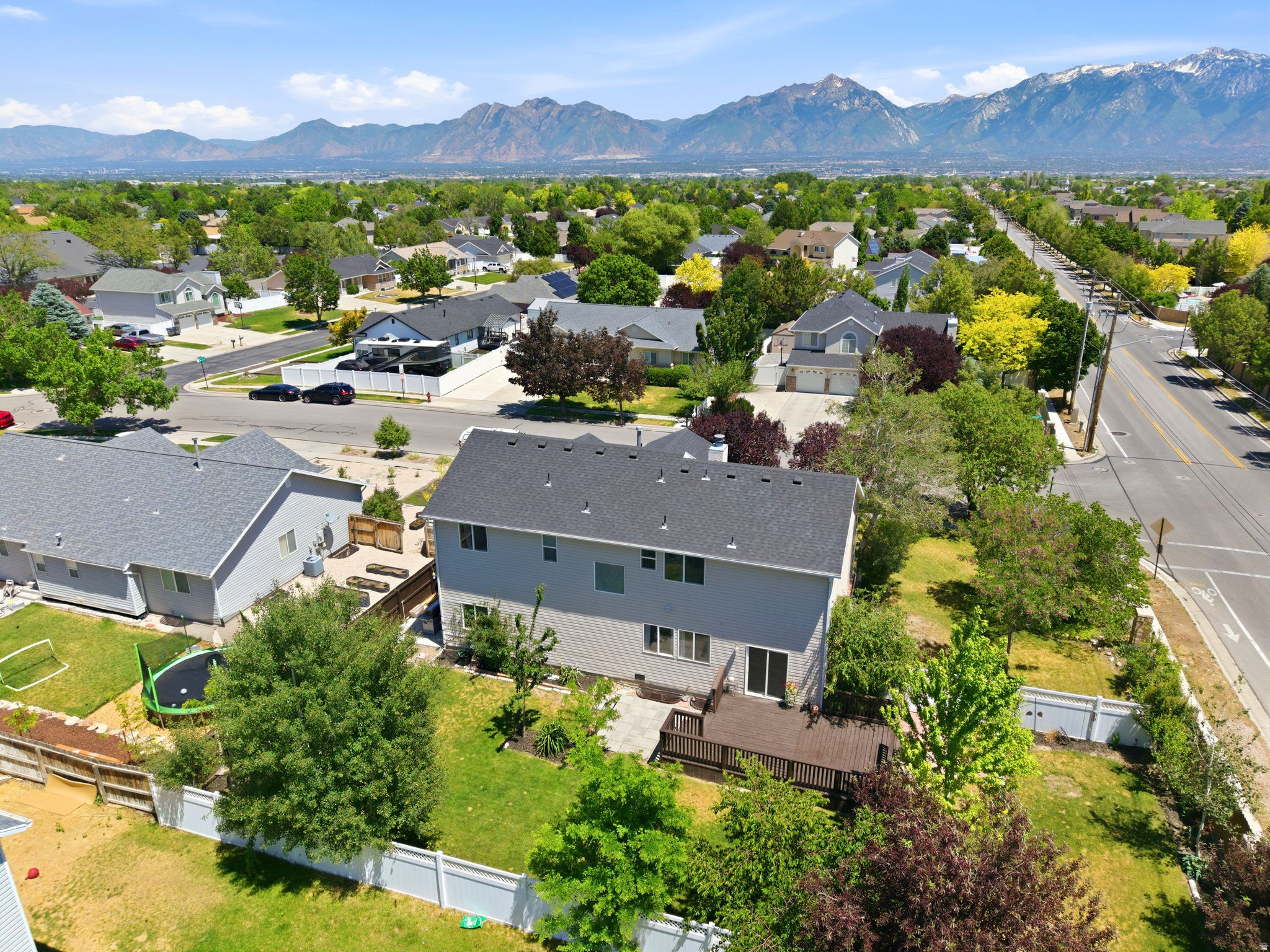 ASCOT DOWNS - Residential