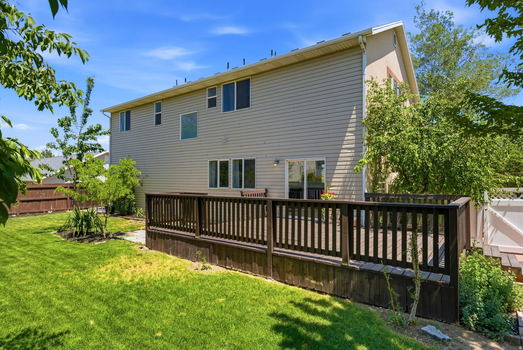 ASCOT DOWNS - Residential
