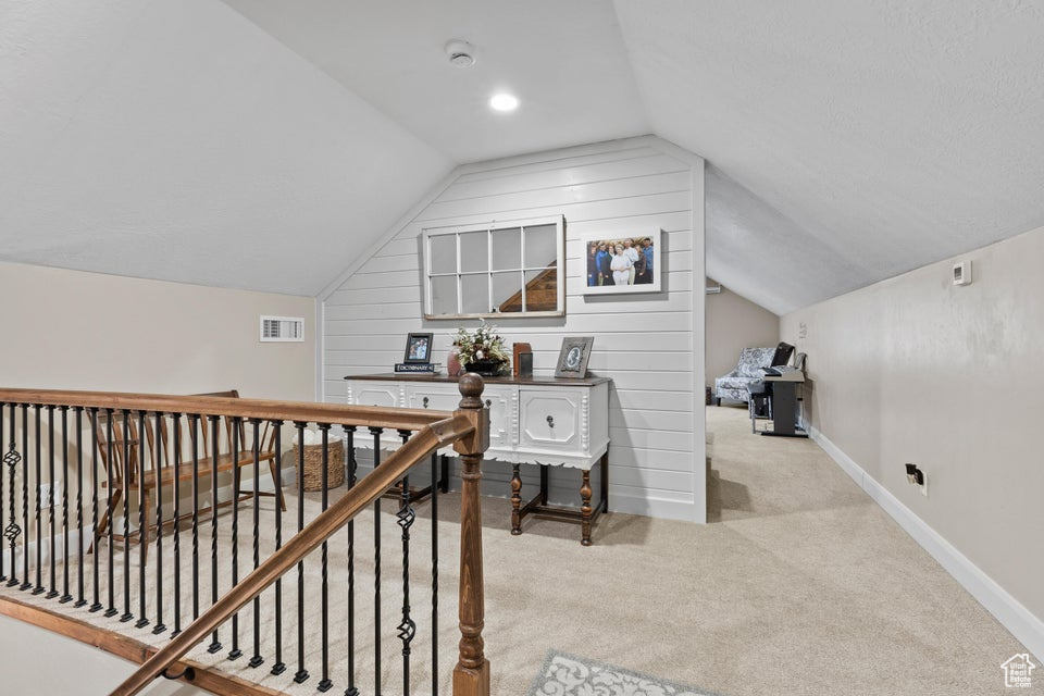 NORTH HILL EST - Residential
