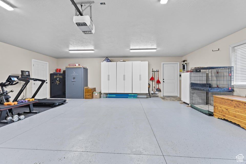 NORTH HILL EST - Residential