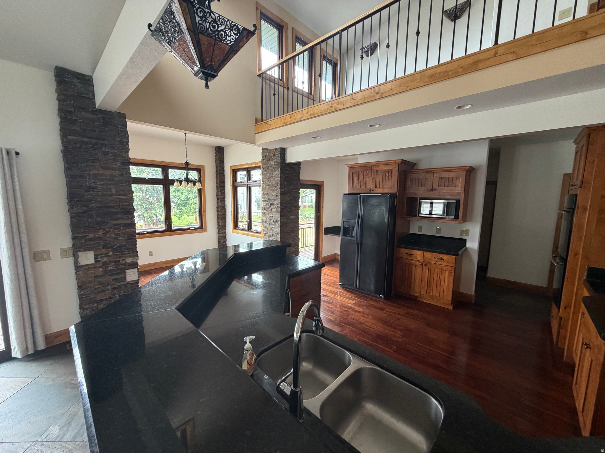 DEERCREST - Residential
