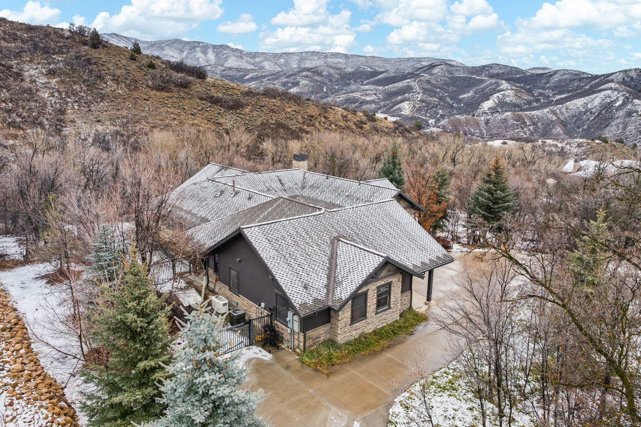 COTTAGES AT HOBBLE CREEK MHD - Residential