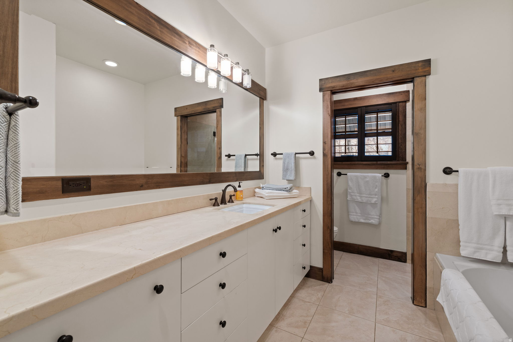 COTTAGES AT HOBBLE CREEK MHD - Residential