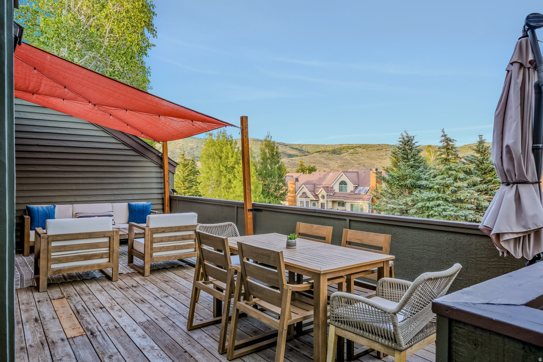 ELK RUN AT PINEBROOK - Residential