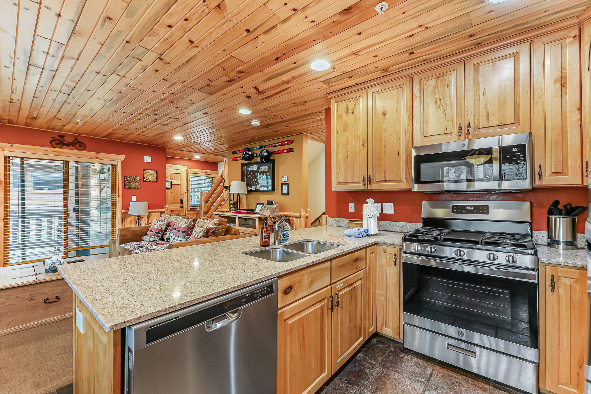 TIMBERWOLF - Residential