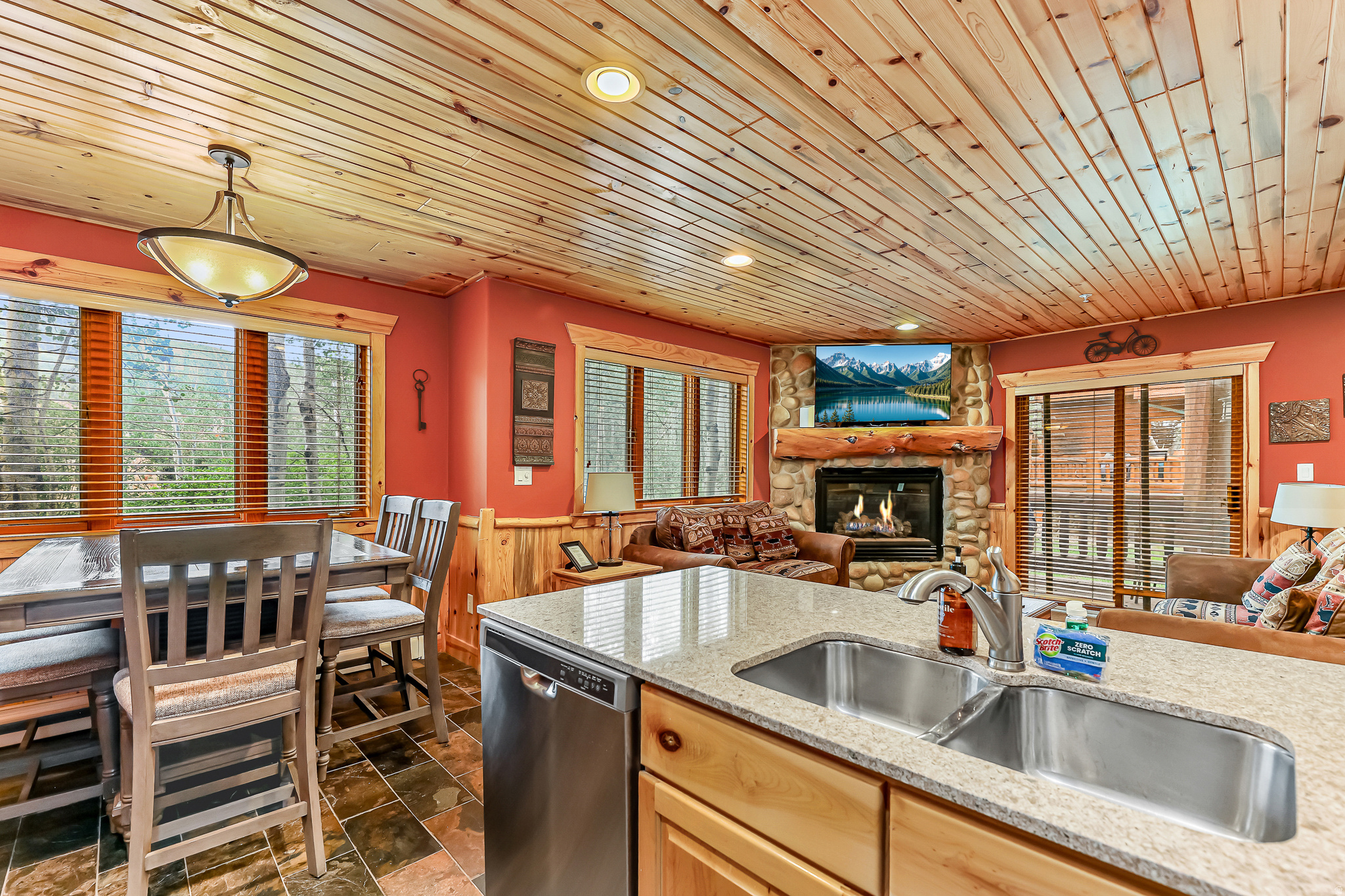 TIMBERWOLF - Residential