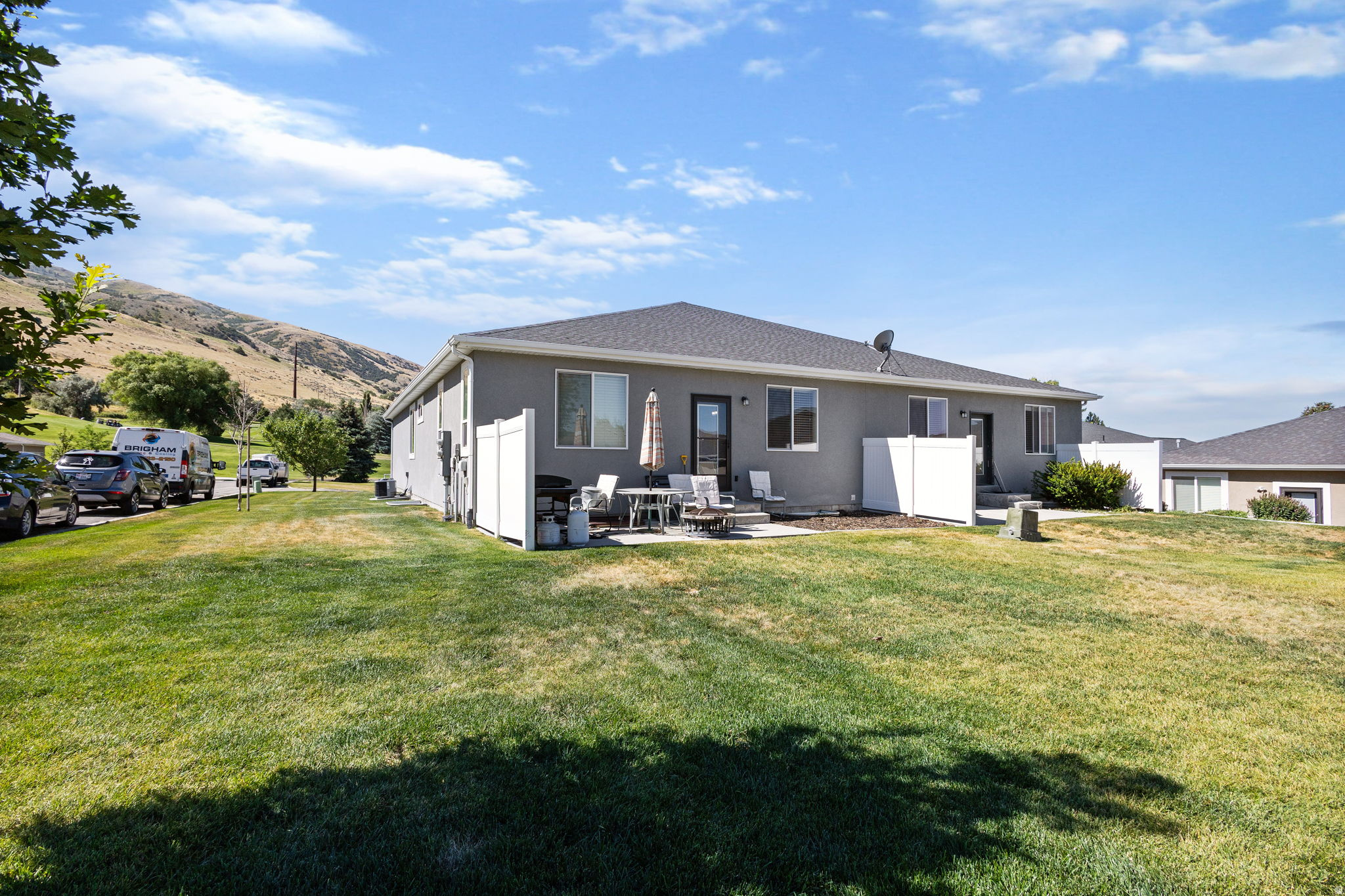 EAGLE CREST - Residential